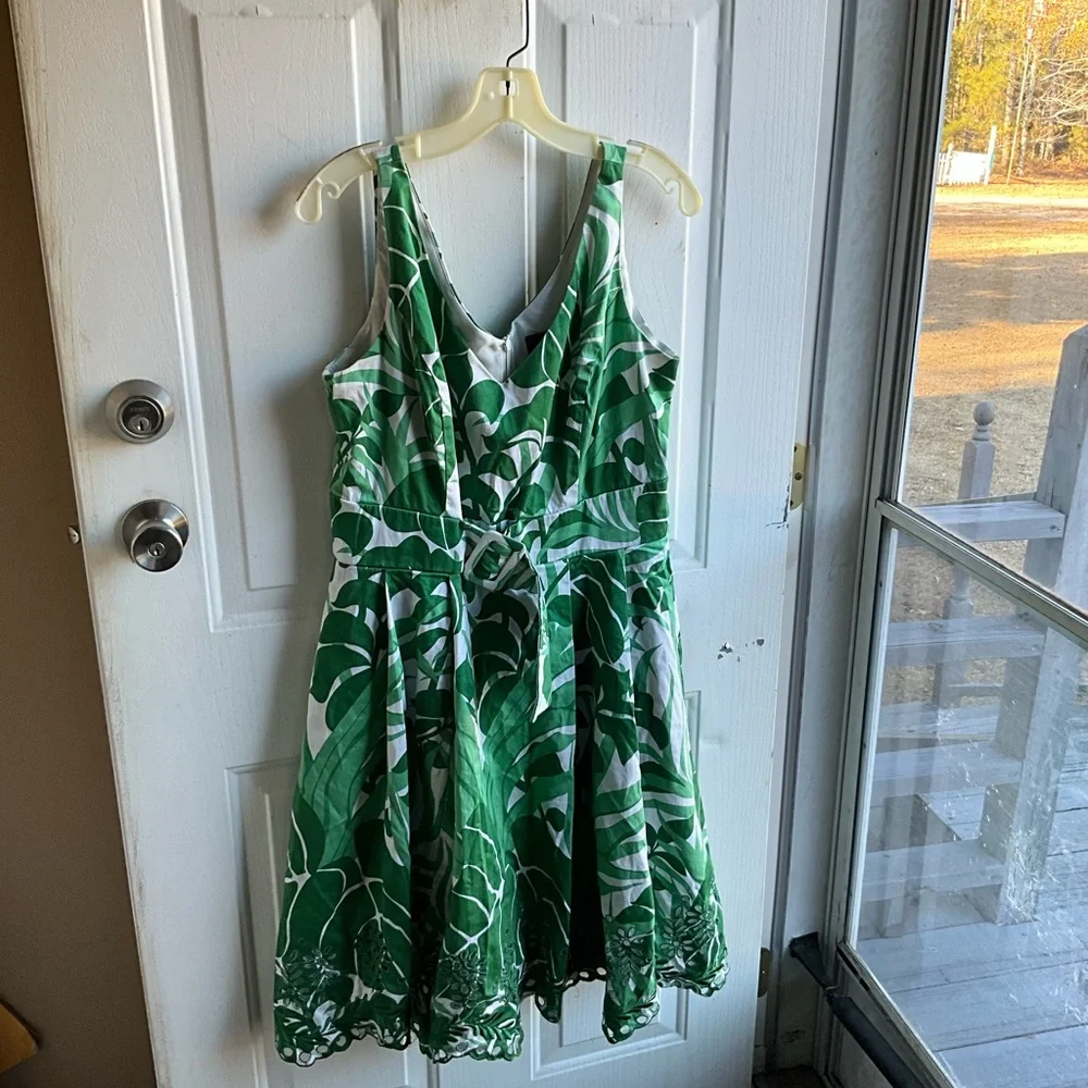 Positive attitude, size 14 dress - Picture 5 of 8